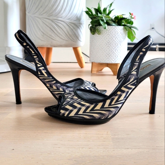 Via Spiga Zebra Print Satin Sling Back Heels Platform Size 8 1/2M - Picture 2 of 15